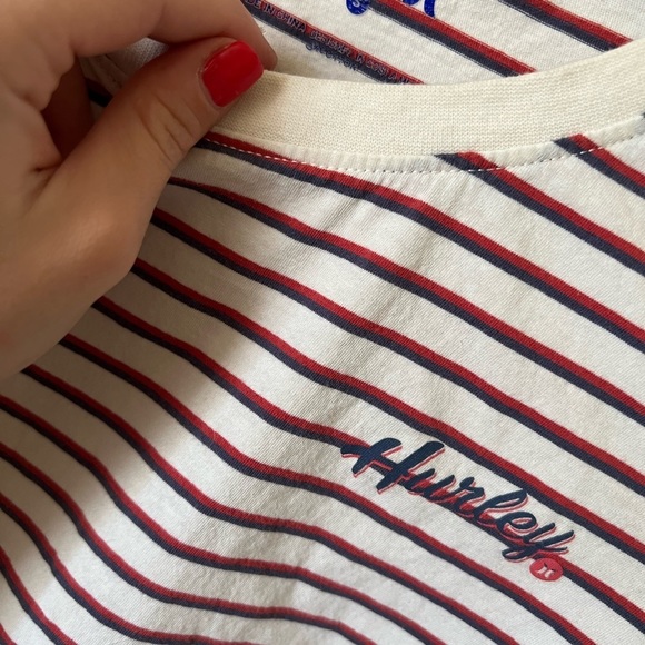 Retro Hurley Cropped Tee - Picture 3 of 3